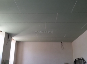 Подвесной потолок из влагостойкого гипсокартона
